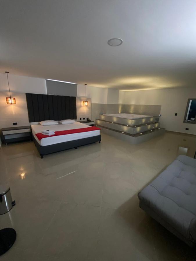 Hotel California City Medellín Esterno foto